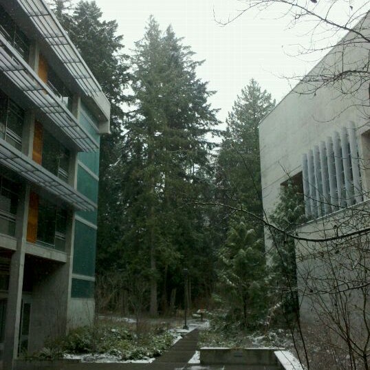 Foto diambil di The Evergreen State College oleh Andrew F. pada 1/16/2012