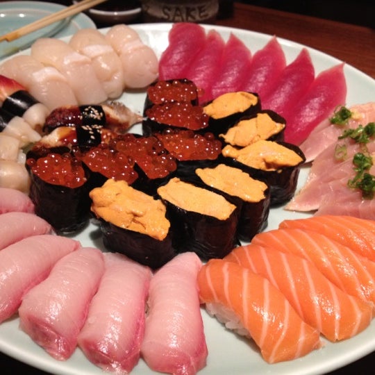 Photo taken at Sushi Sake by Vvv L. on 5/19/2012