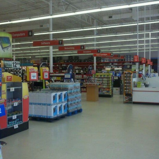 Staples Saint Petersburg, FL