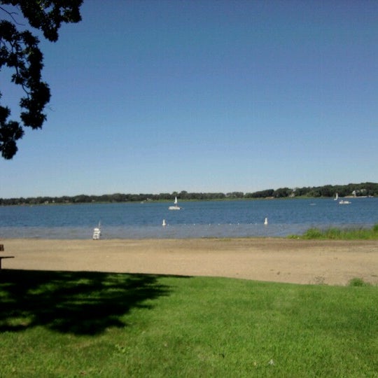 Bellaire Beach 2499 South Shore Blvd