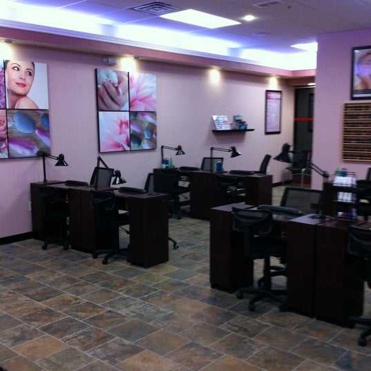 Soho Nails Spa LLC 203 NE Englewood Rd Ste D