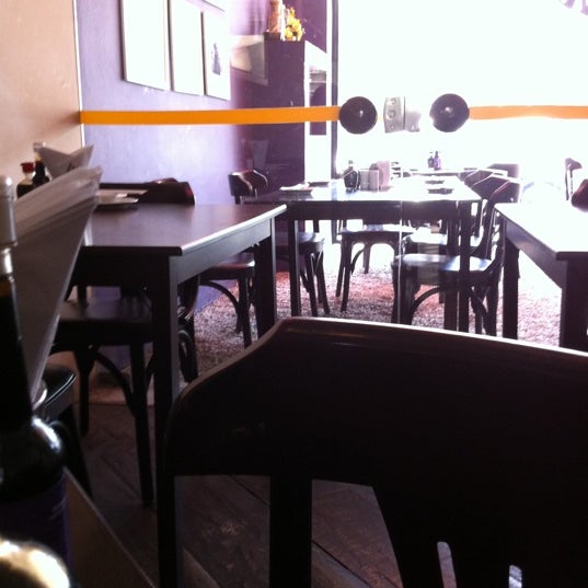 9/28/2011 tarihinde Rafael B.ziyaretçi tarafından Sushi Los Ruas'de çekilen fotoğraf