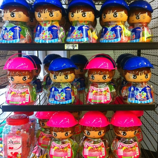 Dragon Star Oriental Foods Grocery Store in Thomas Dale