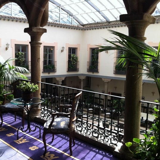 Photo taken at Hotel Palacio de Los Velada by zizi on 3/9/2011