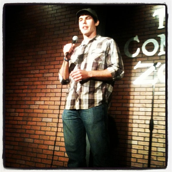 Photo taken at Comedy Zone by Goldie N. on 3/29/2012