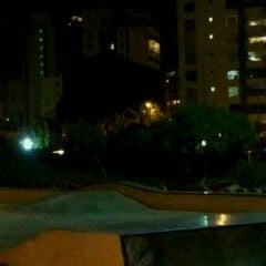 Foto tirada no(a) Skate Park de Miraflores por ian R, em 5/9/2012