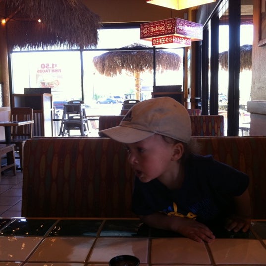 Photo taken at Rubio&#39;s Coastal Grill by Tearle C. on 4/6/2011