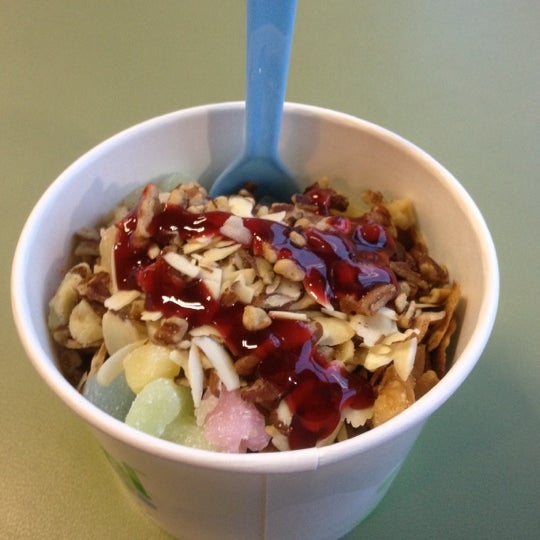 USwirl Frozen Yogurt 120 N New Rd