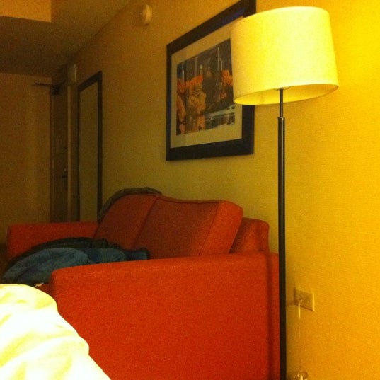 Photo taken at Courtyard by Marriott New York Manhattan/Fifth Avenue by Robert F. on 11/15/2011