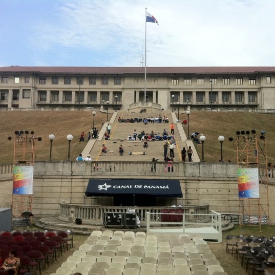 Administración del Canal de Panamá - Building in Panamá