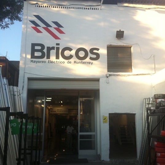Bricos Ferretería en Monterrey