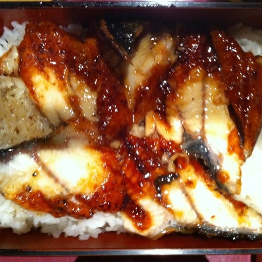 Foto tomada en Hatcho Japanese Cuisine  por Max B. el 1/11/2012