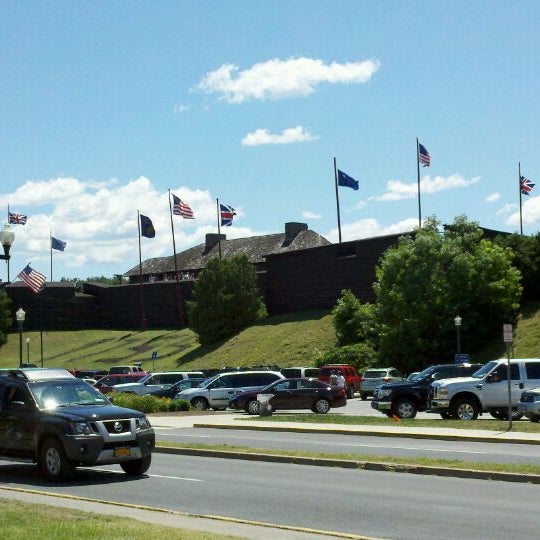 Foto tomada en Fort William Henry  por brettmojo el 7/14/2011