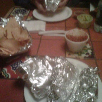 11/23/2011 tarihinde Timothy L.ziyaretçi tarafından East Coast Taco'de çekilen fotoğraf