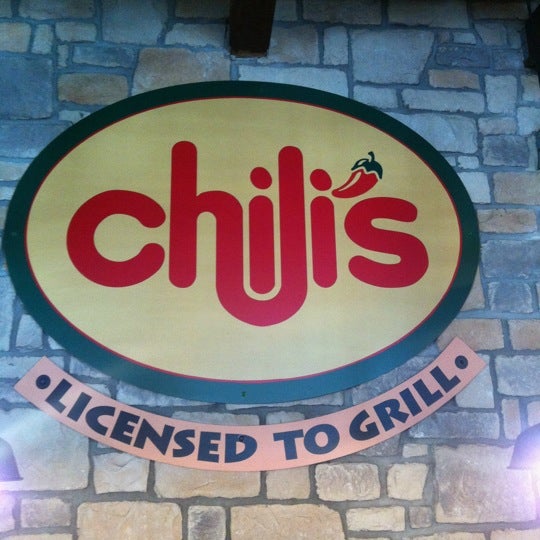 Photo taken at Chili&#39;s Grill &amp; Bar by Kia L. on 4/13/2012