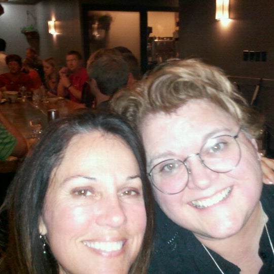 9/16/2011にLinda R.がOhana Steakhouseで撮った写真