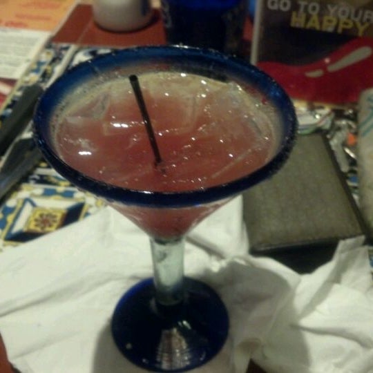 Photo taken at Chili&#39;s Grill &amp; Bar by Angel R. on 6/6/2012