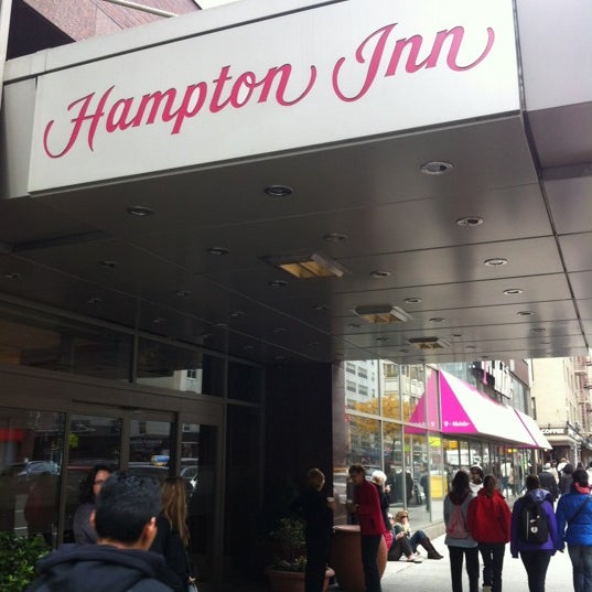 Foto tomada en Hampton Inn by Hilton  por Morten J. el 11/21/2011