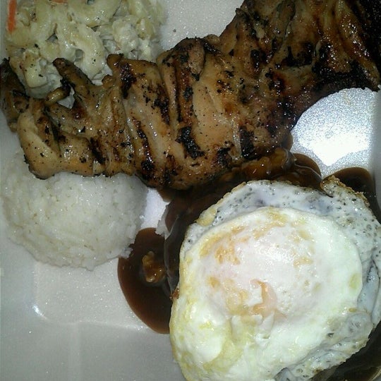 Photo taken at Da Kine&#39;s Plate Lunch PL Hawaiian by Ashley J. on 1/24/2012