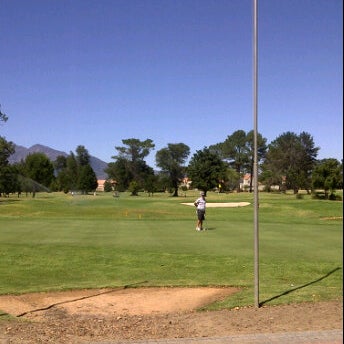 รูปภาพถ่ายที่ Boschenmeer Golf Estate โดย Ryan A. เมื่อ 1/27/2012