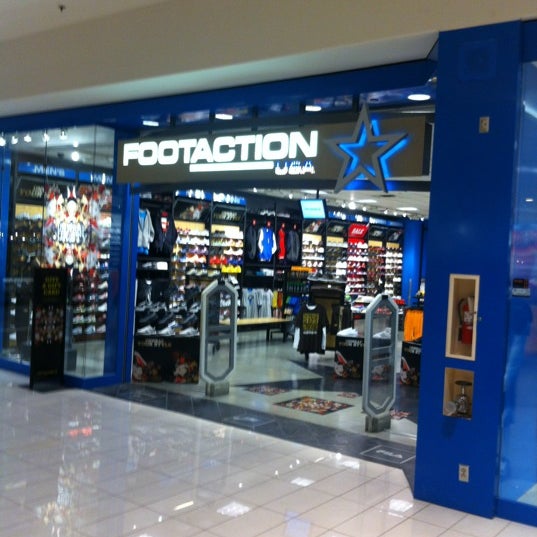 Footaction USA Crenshaw Los Angeles, CA