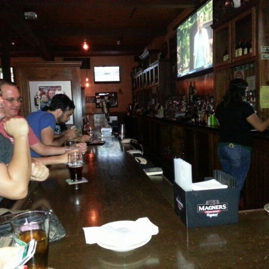 8/11/2012にFernando M.がMickey Byrne&#39;s Irish Pubで撮った写真