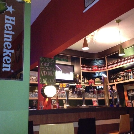 3/31/2012 tarihinde Amanda R.ziyaretçi tarafından Bar Brejas'de çekilen fotoğraf