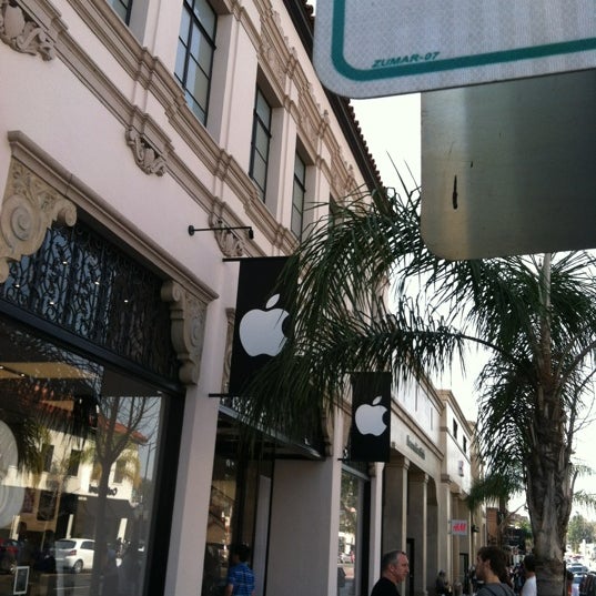 Apple Pasadena Old Pasadena 54 West Colorado Boulevard