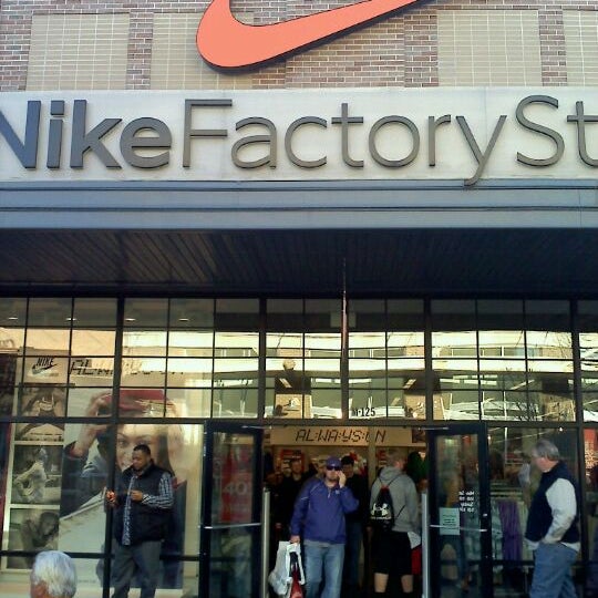 nike store in kansas city