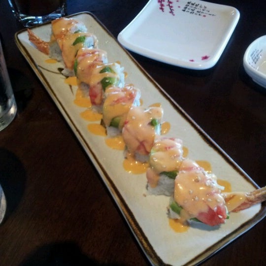Снимок сделан в Wonderful Sushi Hillcrest пользователем Jim N. 8/19/2012