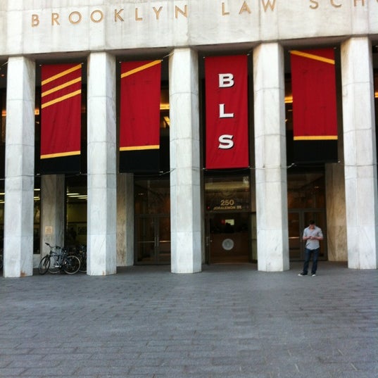 Foto tirada no(a) Brooklyn Law School por Eugene L. em 3/22/2012