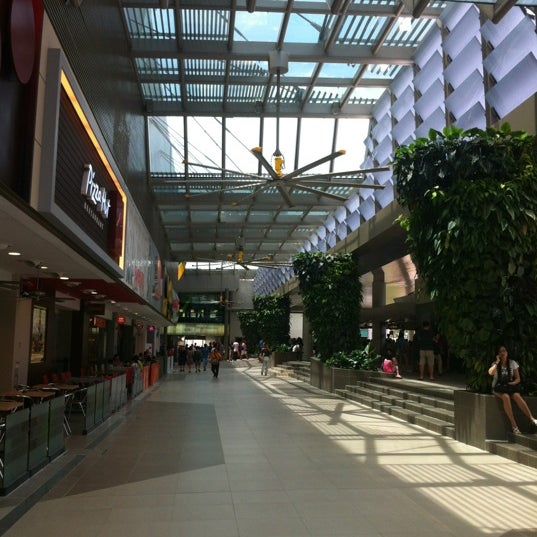 Junction 8 Shopping Centre Singapore'de Alışveriş Merkezi