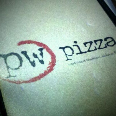 Foto tomada en PW Pizza  por John C. el 9/17/2011