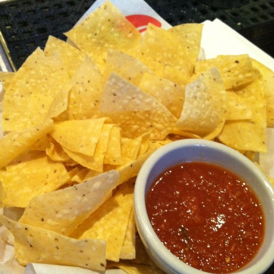 Photo taken at Chili&#39;s Grill &amp; Bar by Sherry G. on 5/3/2012