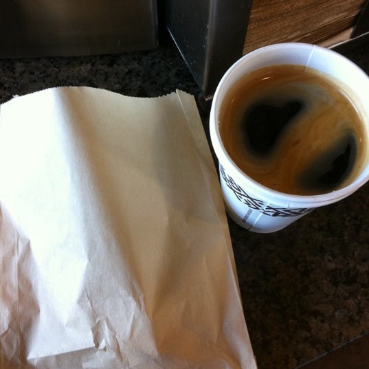 Foto tirada no(a) Peet&#39;s Coffee &amp; Tea por Pam M. em 9/14/2011