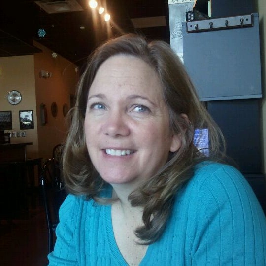 12/2/2011 tarihinde Christina B.ziyaretçi tarafından Electric Beanz Coffee Bar'de çekilen fotoğraf