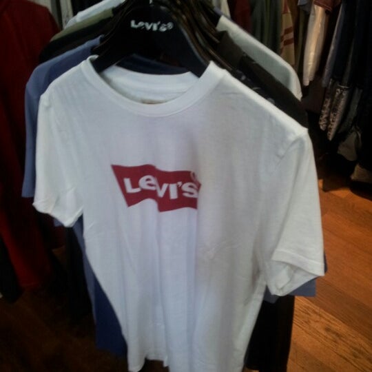 places to buy levis