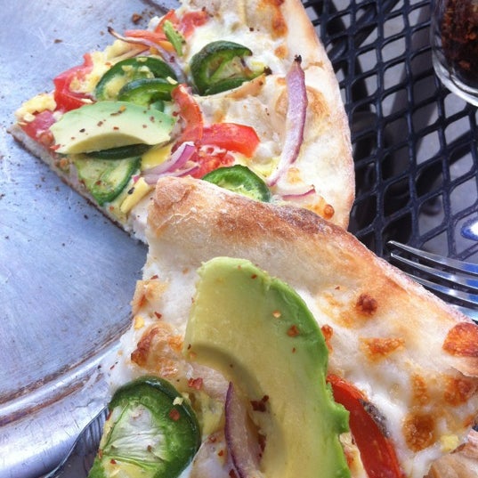 Foto tirada no(a) ParQ Pizza + Bar por Logan H. em 9/2/2012