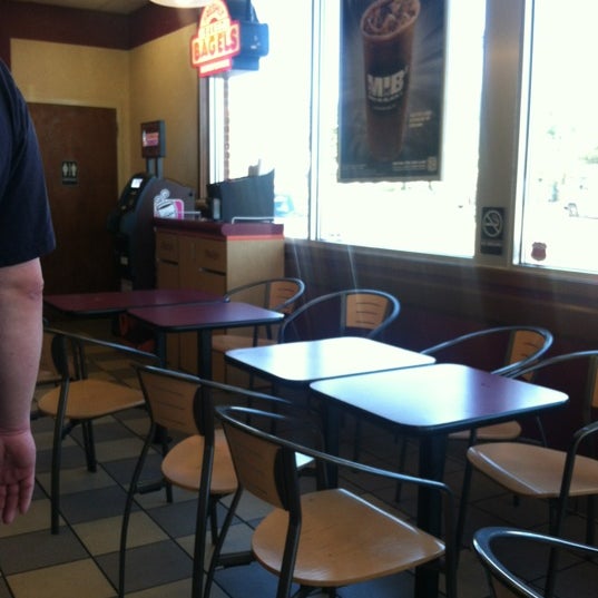 Dunkin' Donuts Brighton 14 tips from 945 visitors
