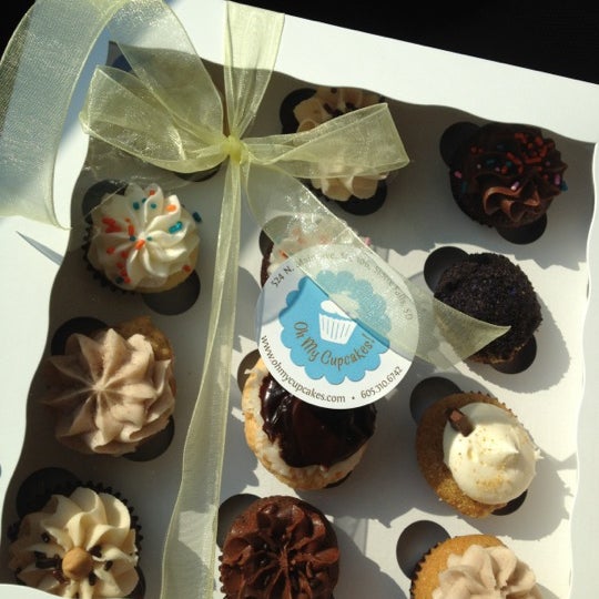 8/27/2012에 Lexie F.님이 Oh My Cupcakes!에서 찍은 사진