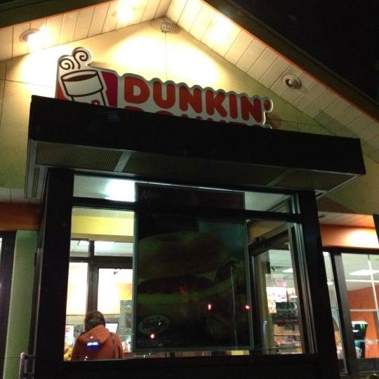 Dunkin&#039; Donuts - 9 tips from 481 visitors