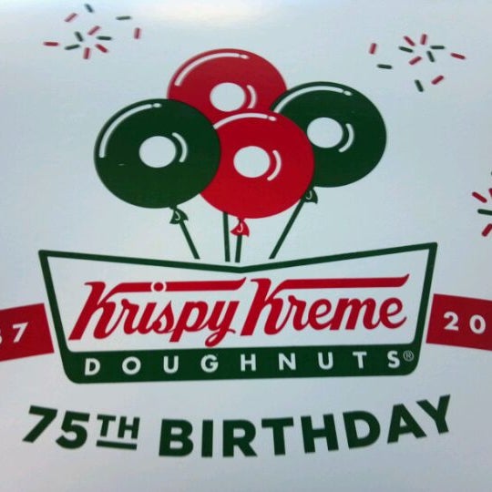 Снимок сделан в Krispy Kreme Doughnuts пользователем Tony M. 4/25/2012