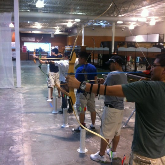 Foto diambil di Texas Archery Academy oleh Samuel O. pada 6/2/2012