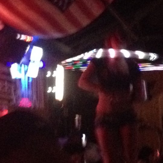 รูปภาพถ่ายที่ Market Street Saloon โดย Ashley R. เมื่อ 6/23/2012