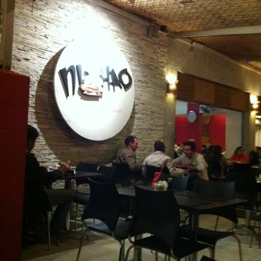 Photo taken at Ni Hao - Cozinha Oriental by Helvia V. on 5/23/2012