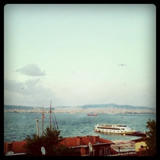 Photo taken at Marine House Boutique Hotel by Gözde G. on 7/31/2012
