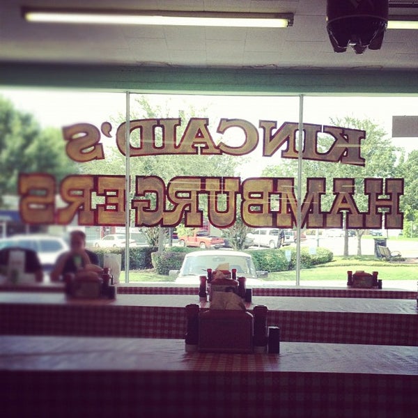 6/16/2012 tarihinde Jeremy J.ziyaretçi tarafından Kincaid&#39;s Hamburgers'de çekilen fotoğraf