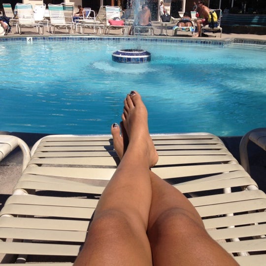 รูปภาพถ่ายที่ Desert Hot Springs Spa Hotel โดย neva เมื่อ 7/1/2012
