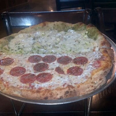 Снимок сделан в EPIC Pizza &amp; Subs пользователем Mike F. 9/12/2012