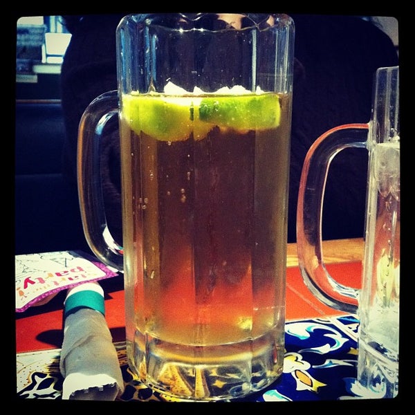 Photo taken at Chili&#39;s Grill &amp; Bar by Suzy L. on 2/18/2012